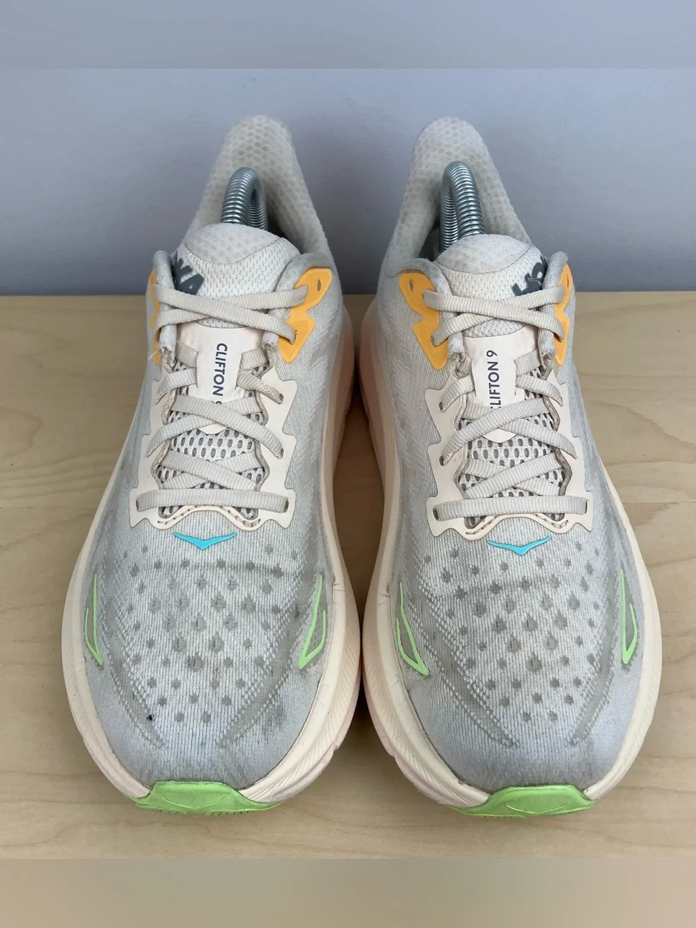Hoka One One Women’s Size 9.5 B Clifton 9 Vanilla Astral Athletic Running Shoes